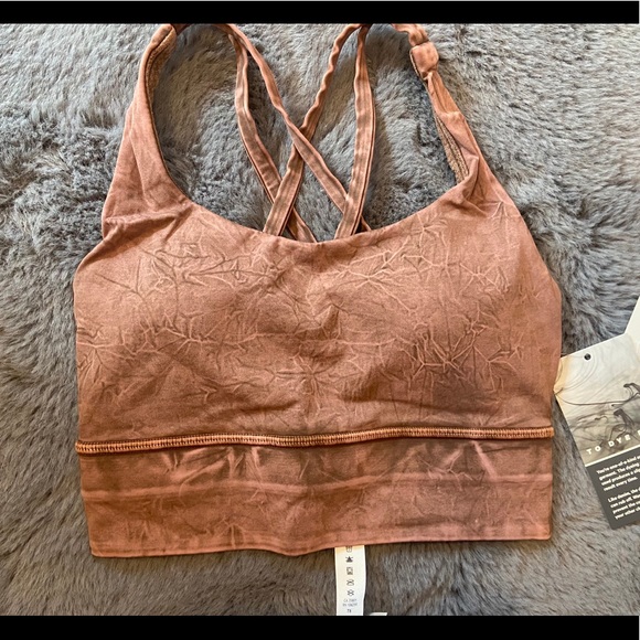 Lululemon sports bra